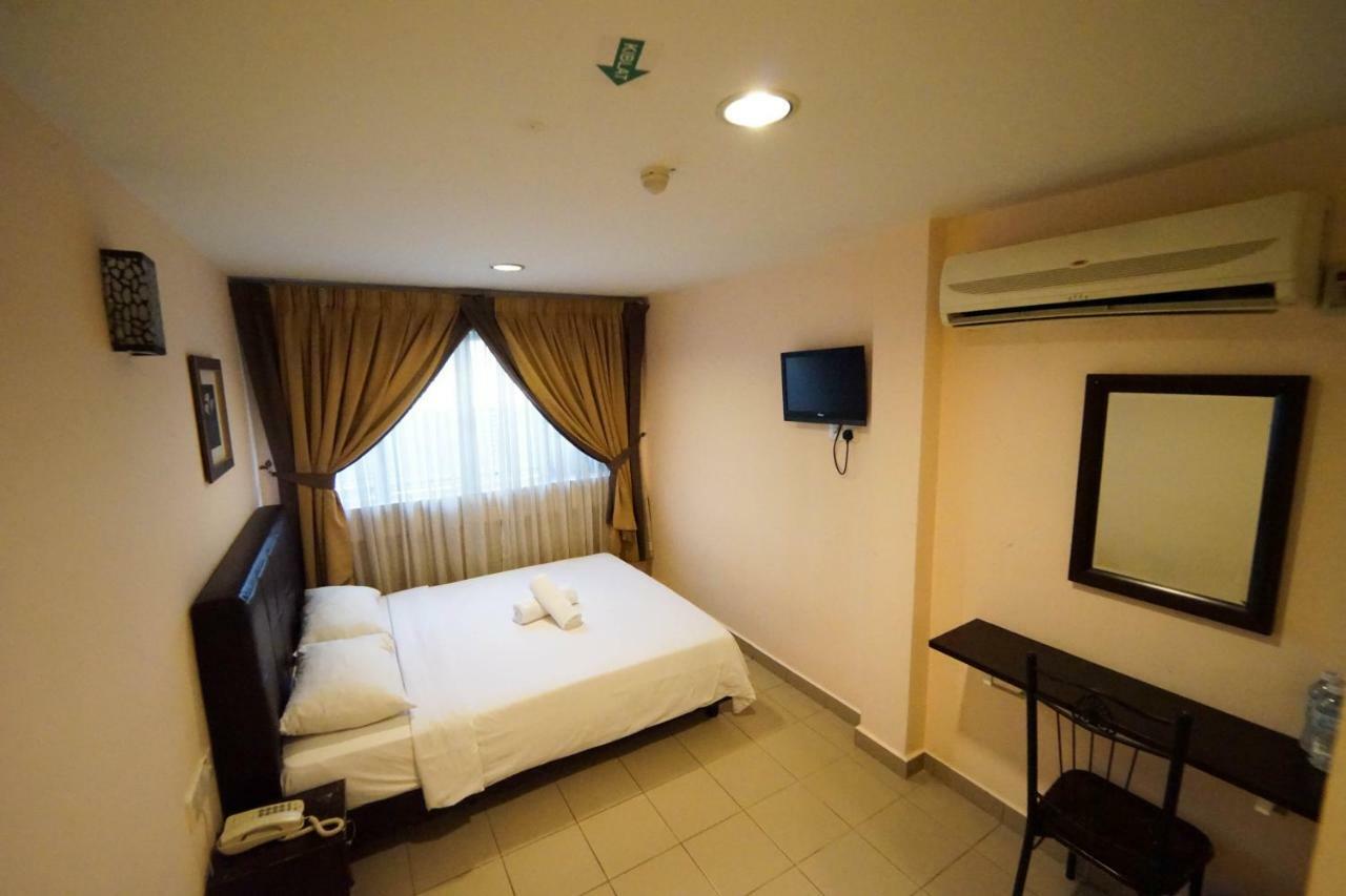 A-one Hotel