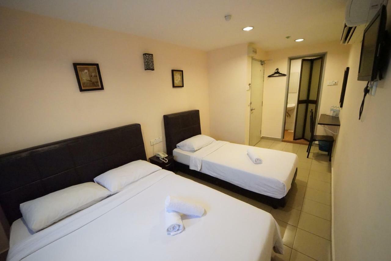 A-one Hotel