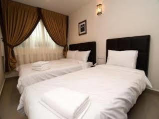 A-one Hotel 2*